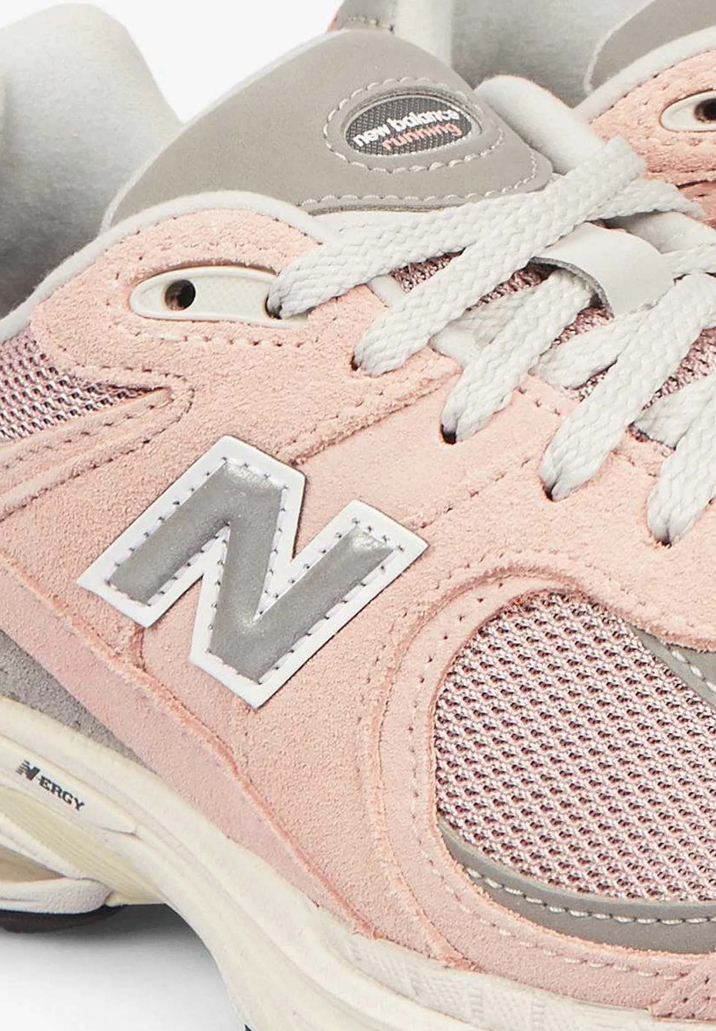 Store Scalpers New Balance | Sneakers 2002R Mujer